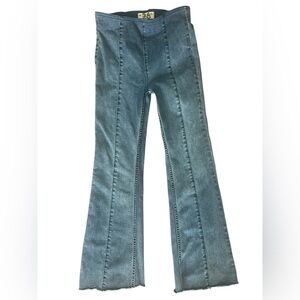 We the Free High Rise Medium Wash Flare Jeans Size 26